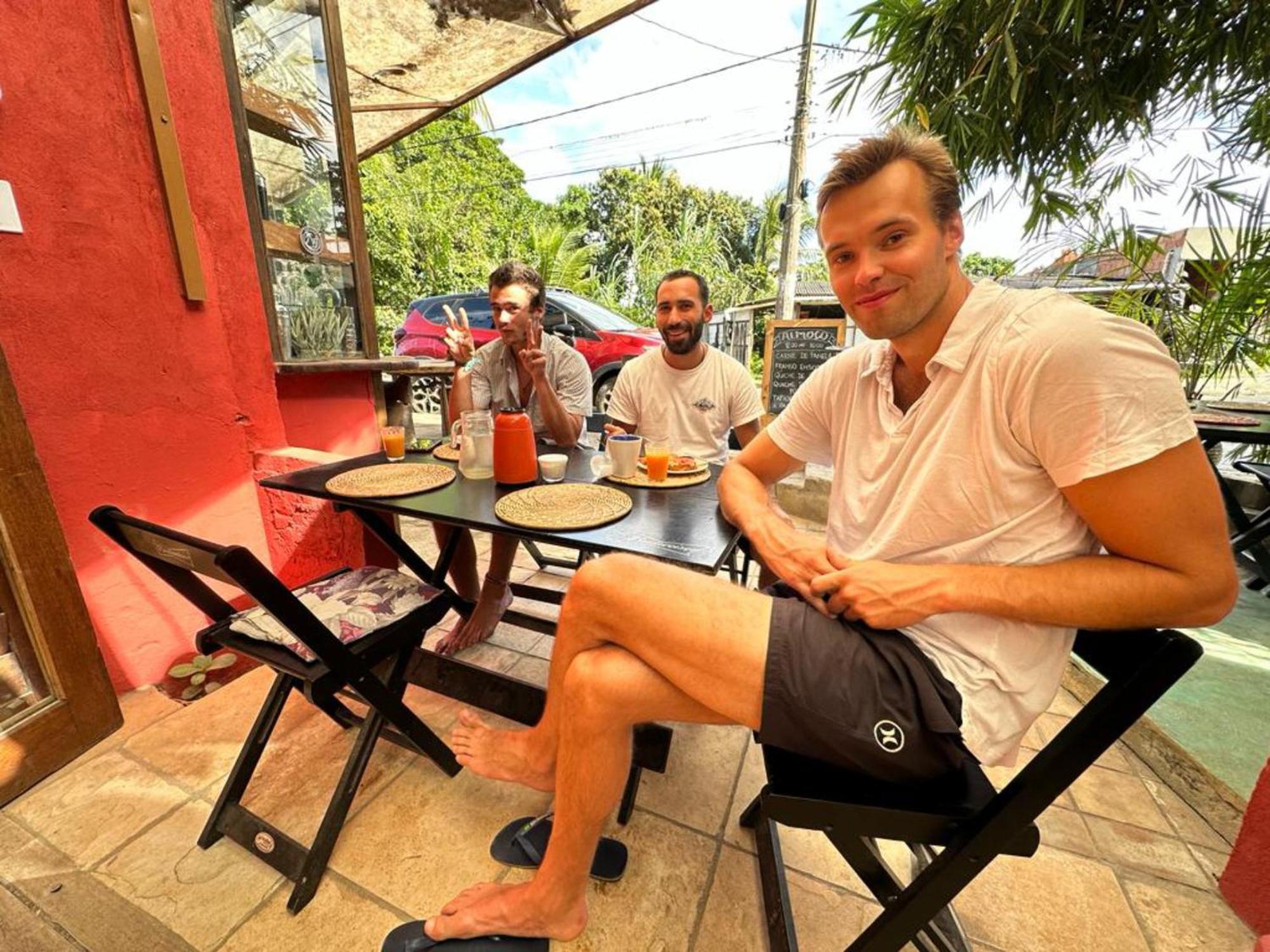 Hostel Mais Que Nada Itacare - Hostel, Bar & Breakfast