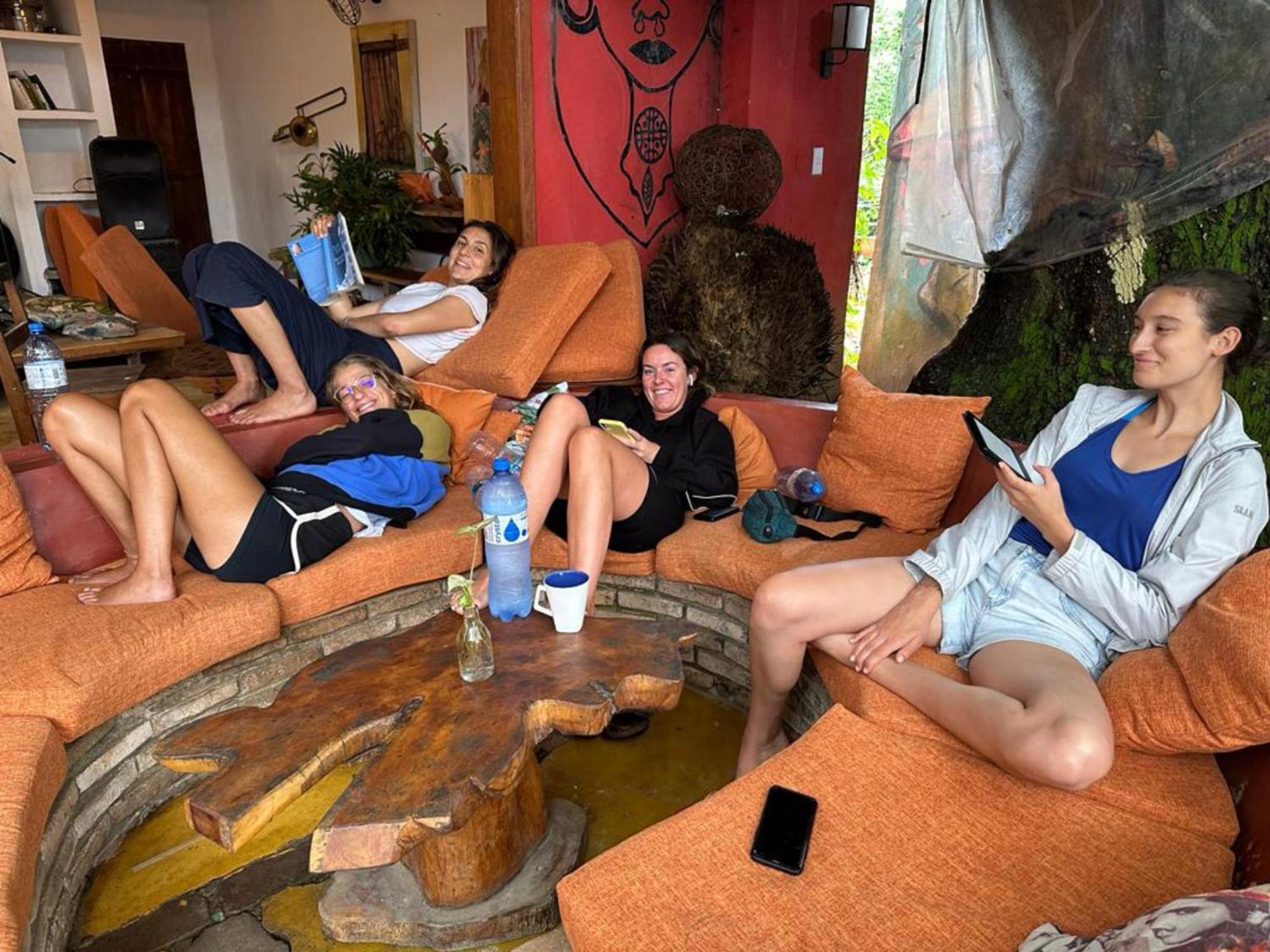 Hostel Mais Que Nada Itacare - Hostel, Bar & Breakfast
